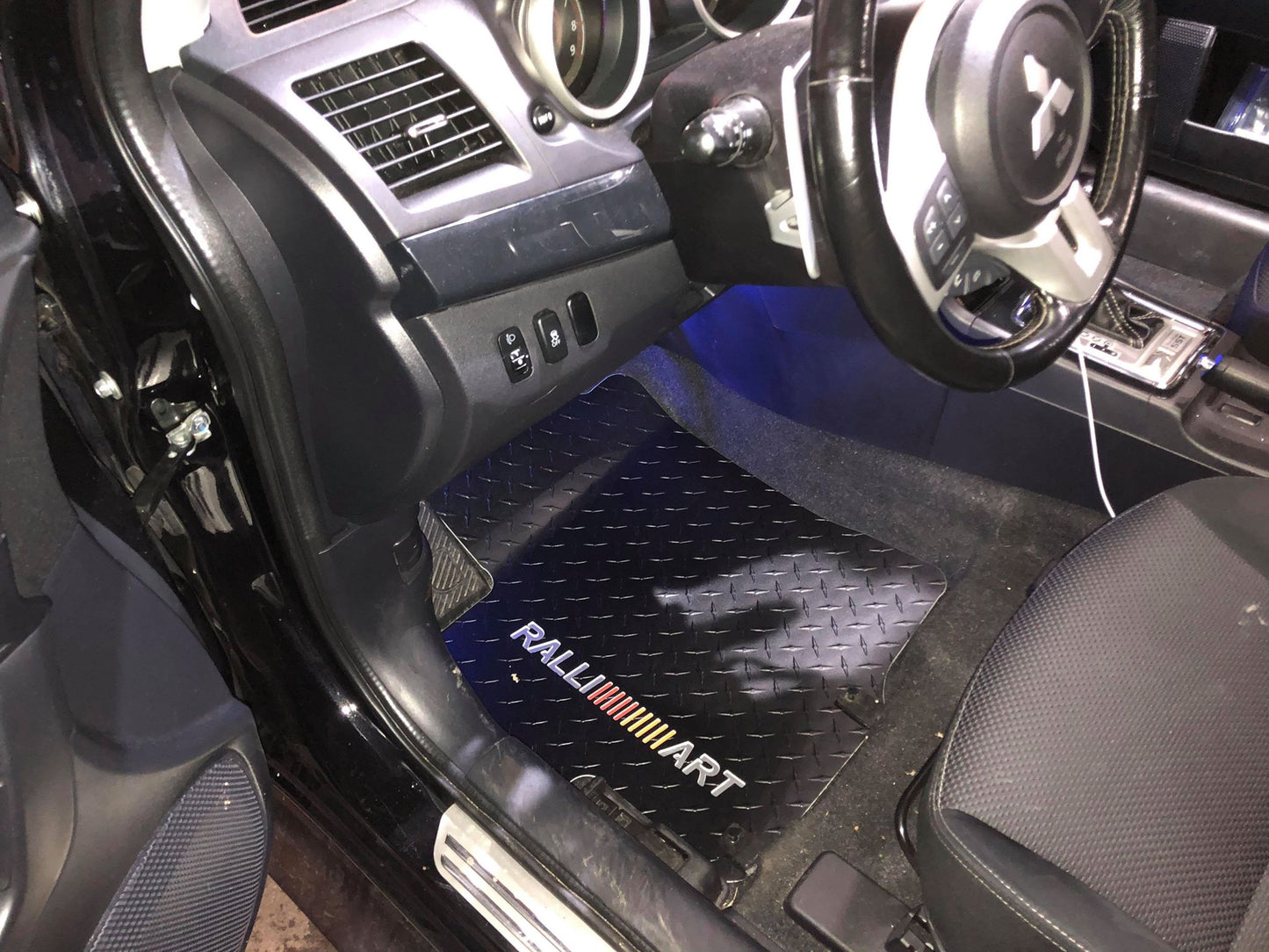 Mitsubishi Lancer 2008-2013