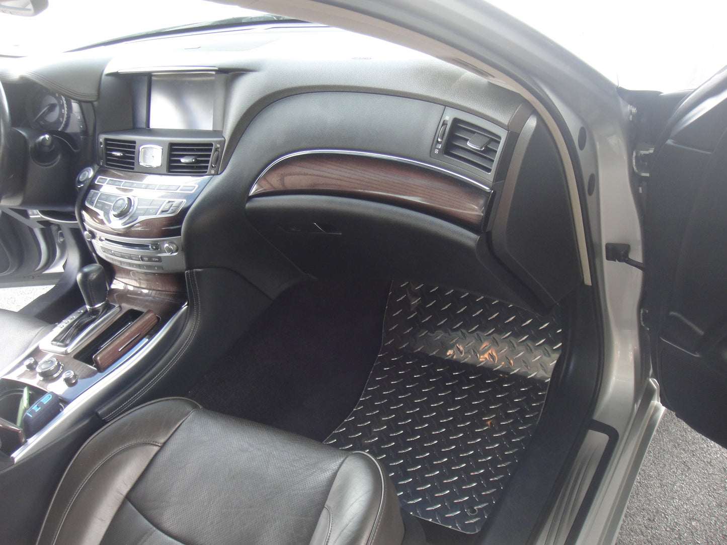 Infiniti M Q70 2011-2019