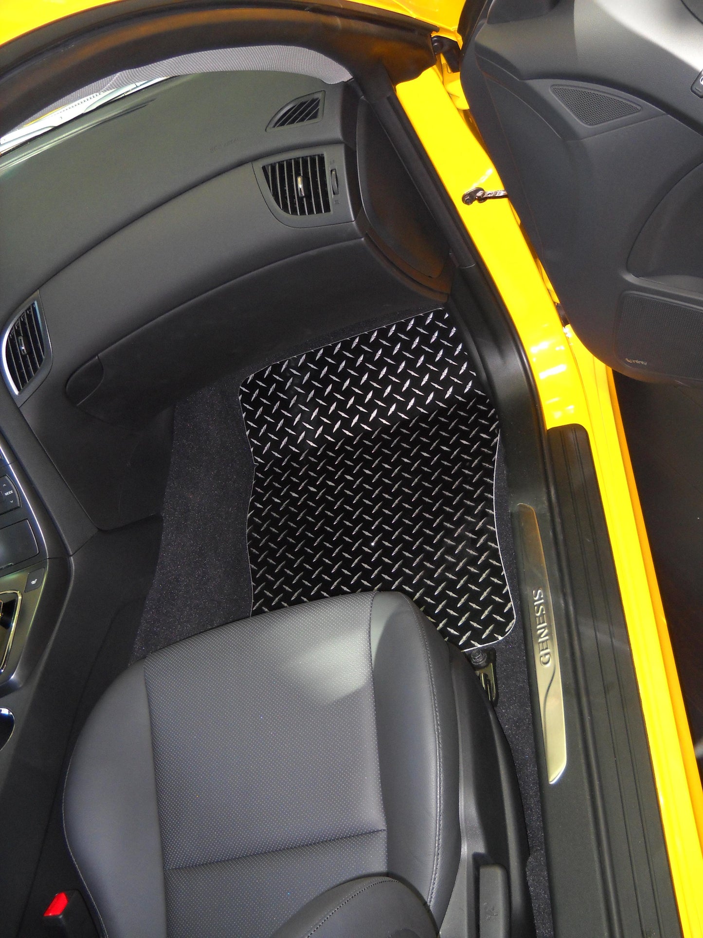 Hyundai Genesis Coupe 2009-2013