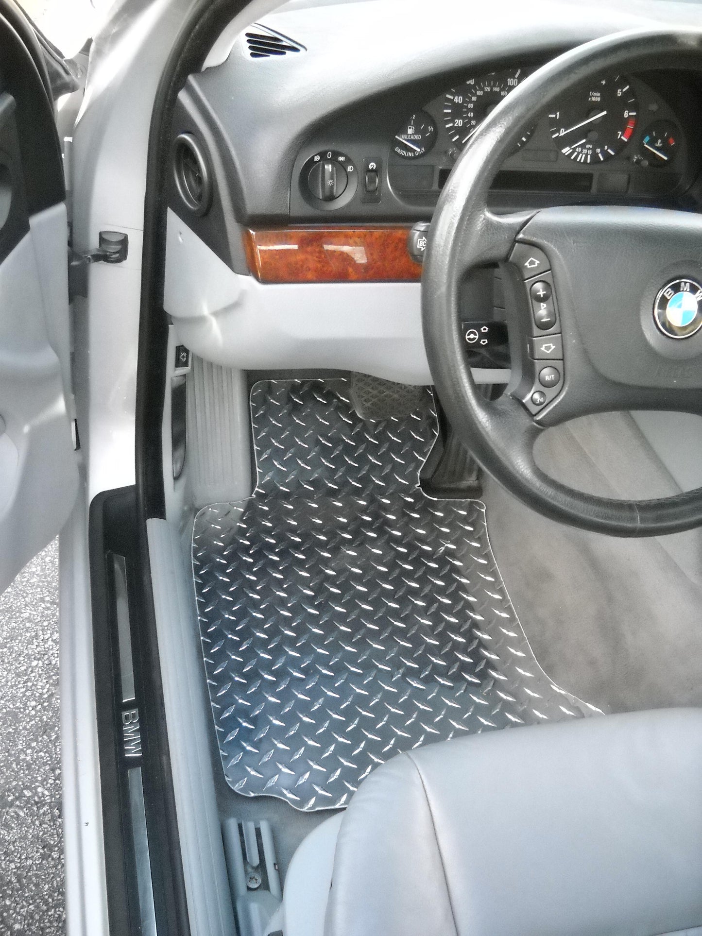BMW 5-Series M5 1995-2004 E39