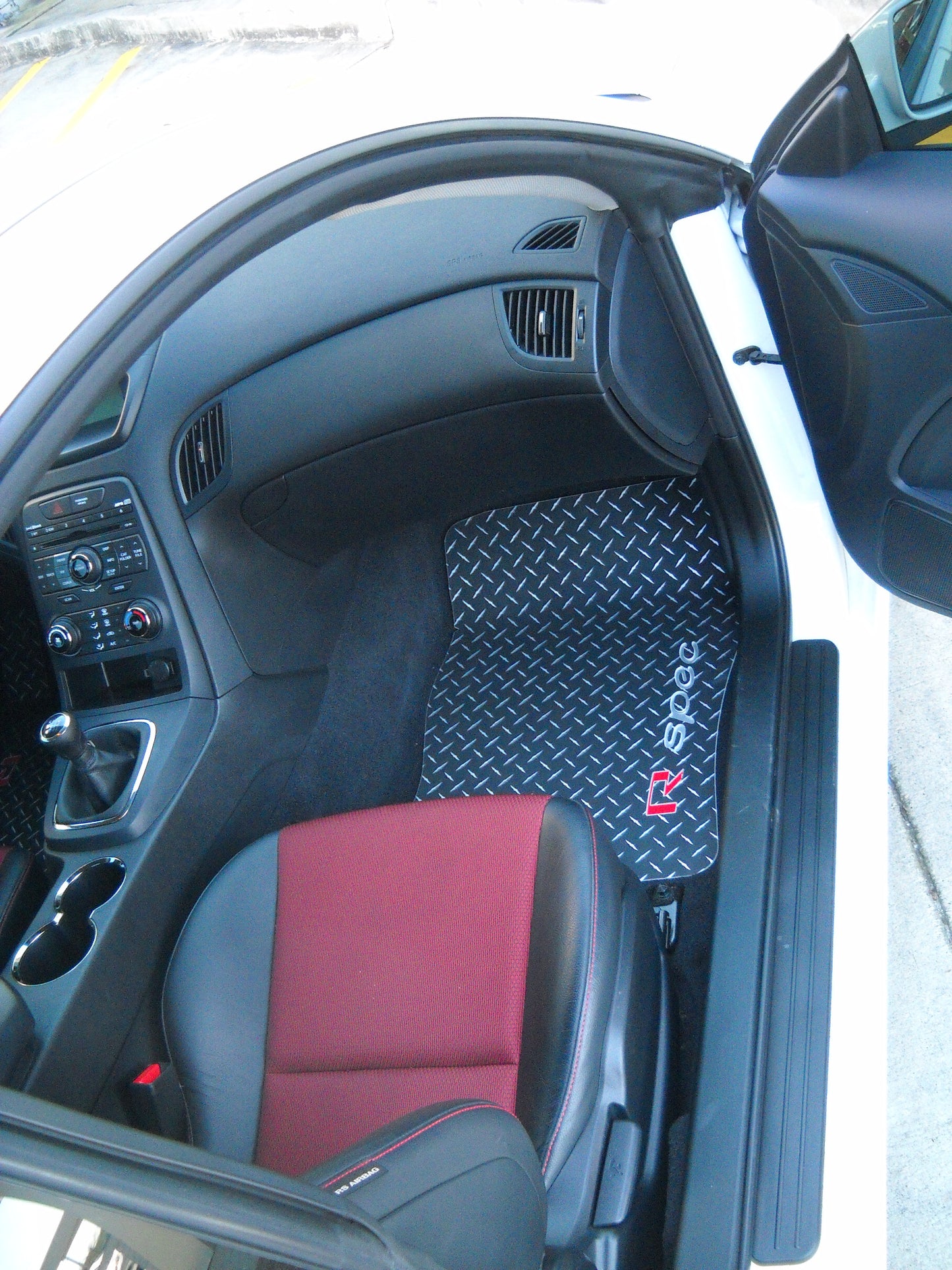 Hyundai Genesis Coupe 2009-2013