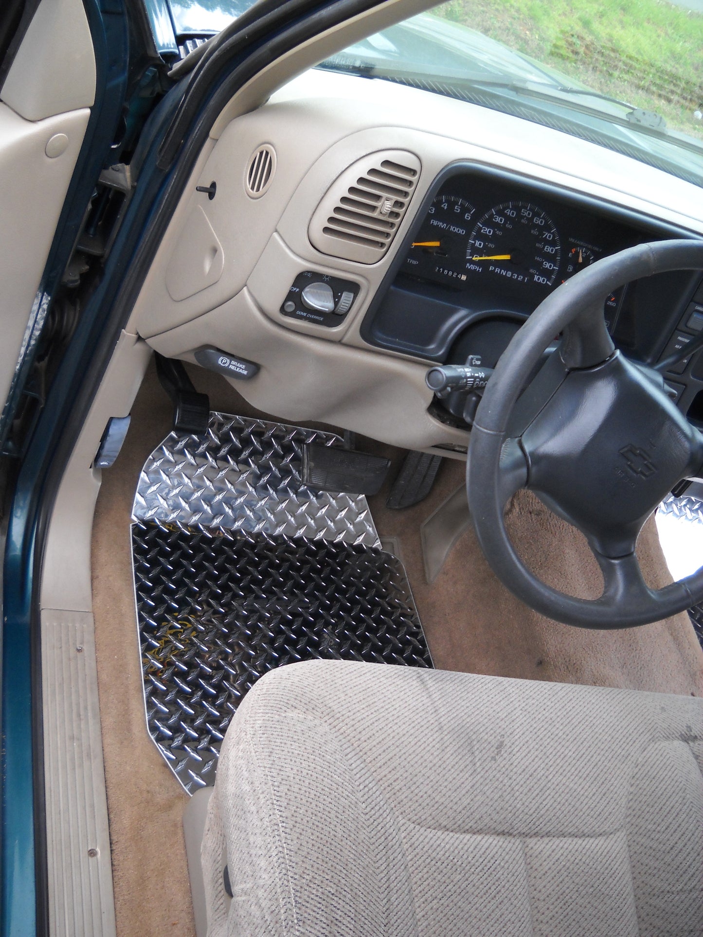 Chevrolet Suburban Tahoe 1999-2006