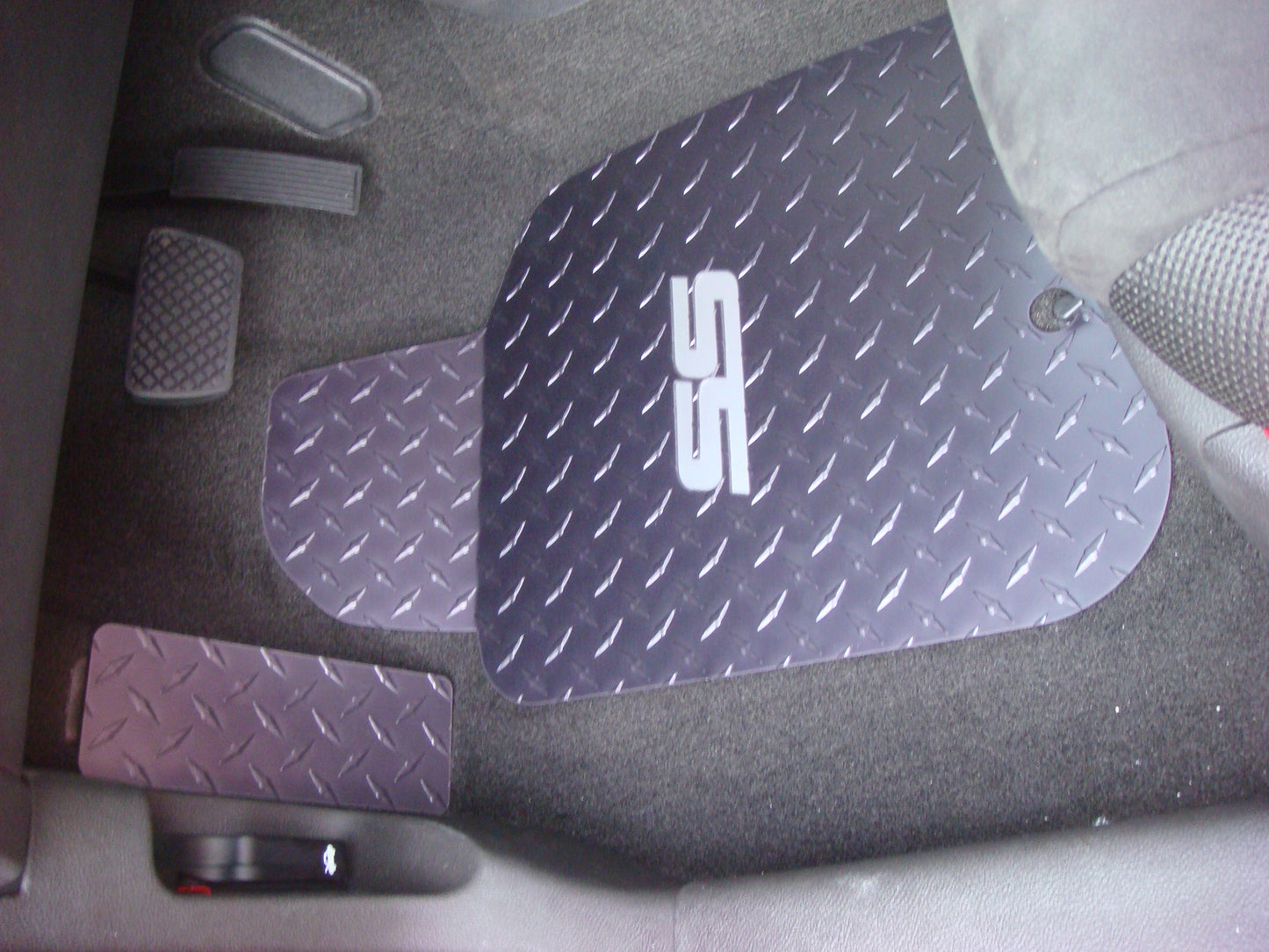 Chevrolet HHR HHR SS 2006-2011 Aluminum floor mats
