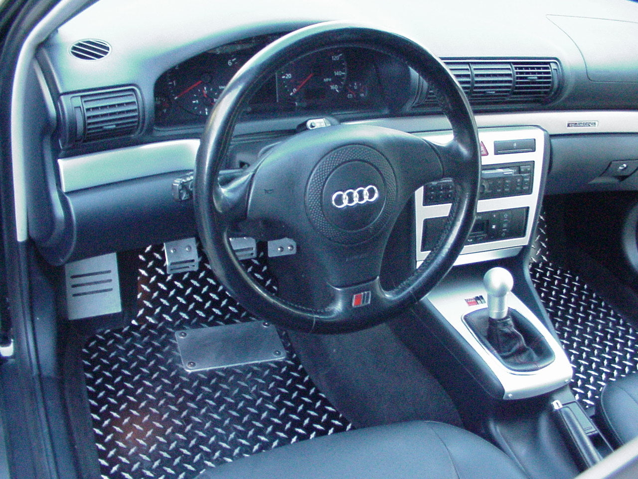 Audi A4 1999-2001 Gen 1 B5