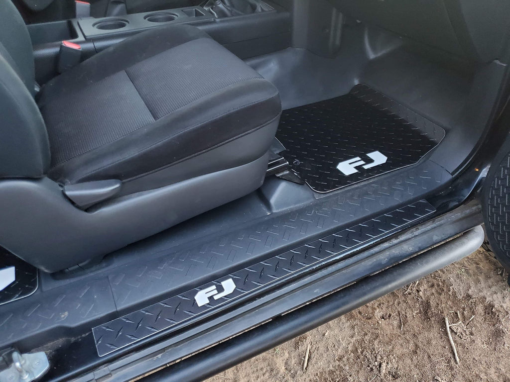 Toyota FJ 06-14  Black Aluminum diamond tread plate floor mats