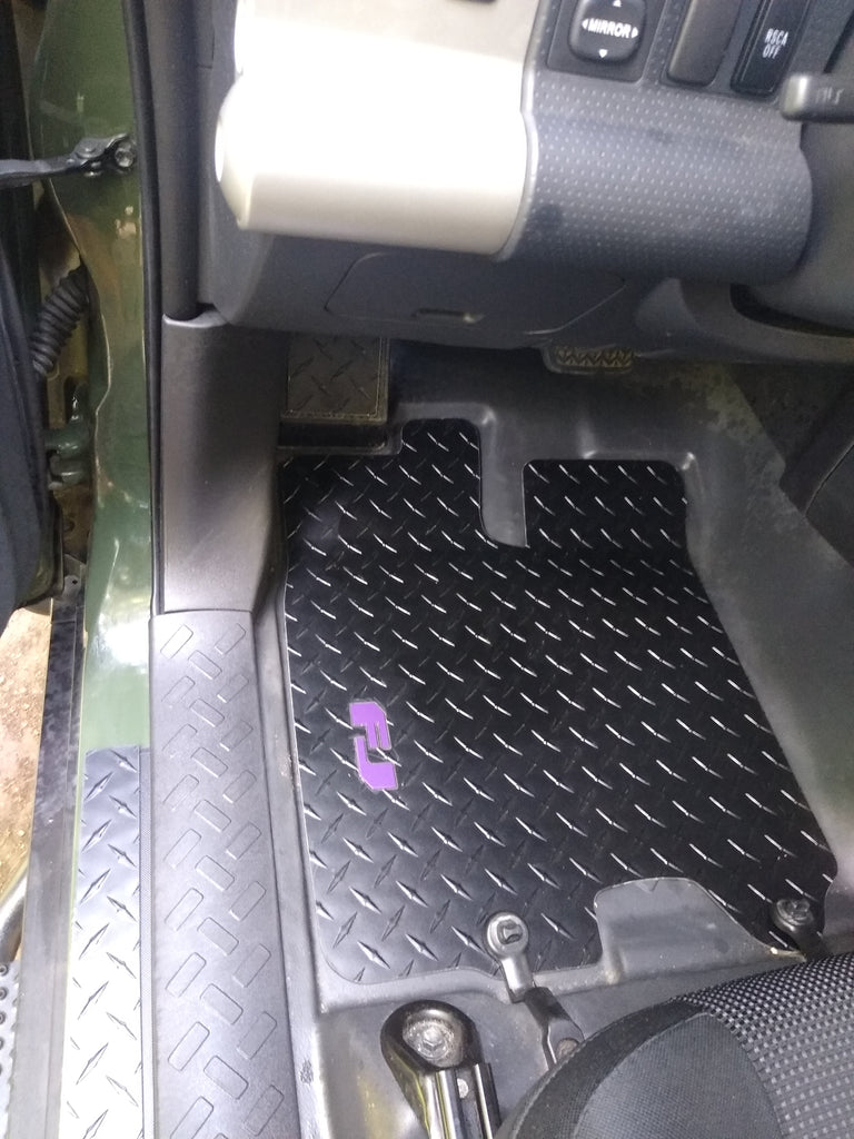 Toyota FJ 06-14  Black Aluminum diamond tread plate floor mats